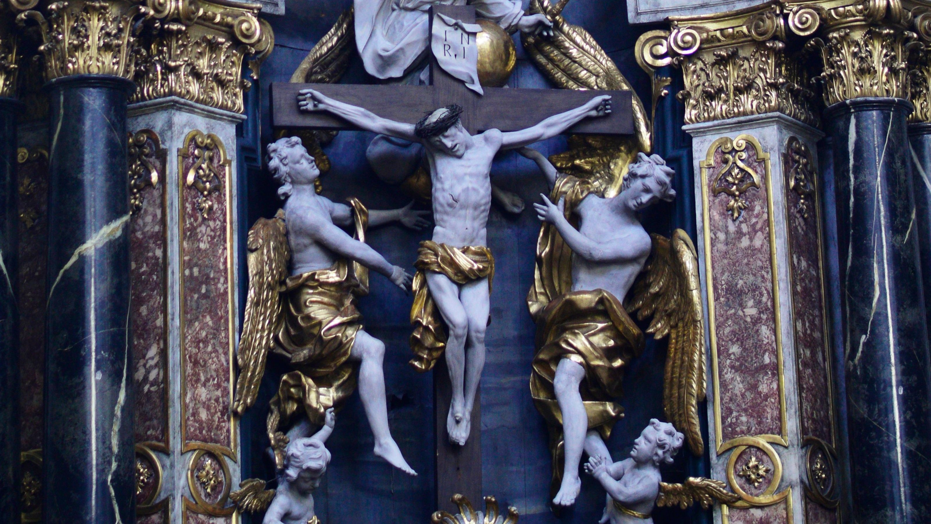 Altar Crucifixion